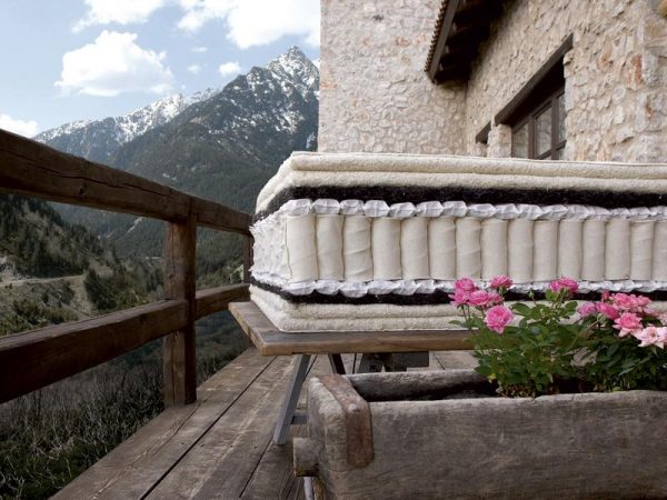 Στρώμα OLYMPUS VIEW / by candia