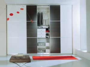 Έπιπλο Ντουλάπας PLAZA