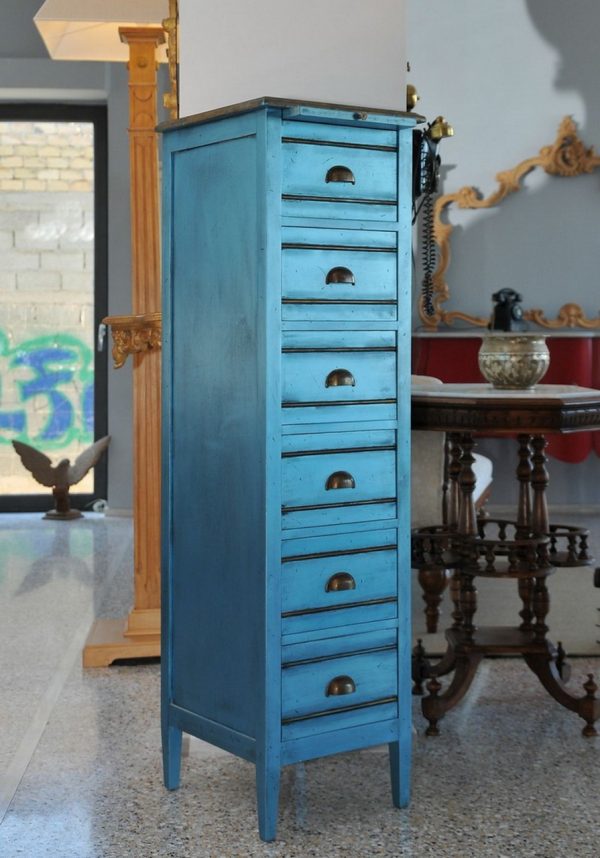 Συρταριέρα