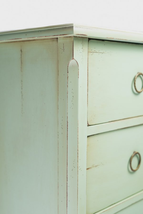 Συρταριέρα