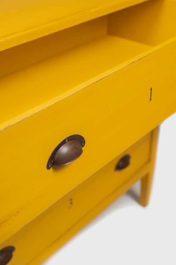 Συρταριέρα