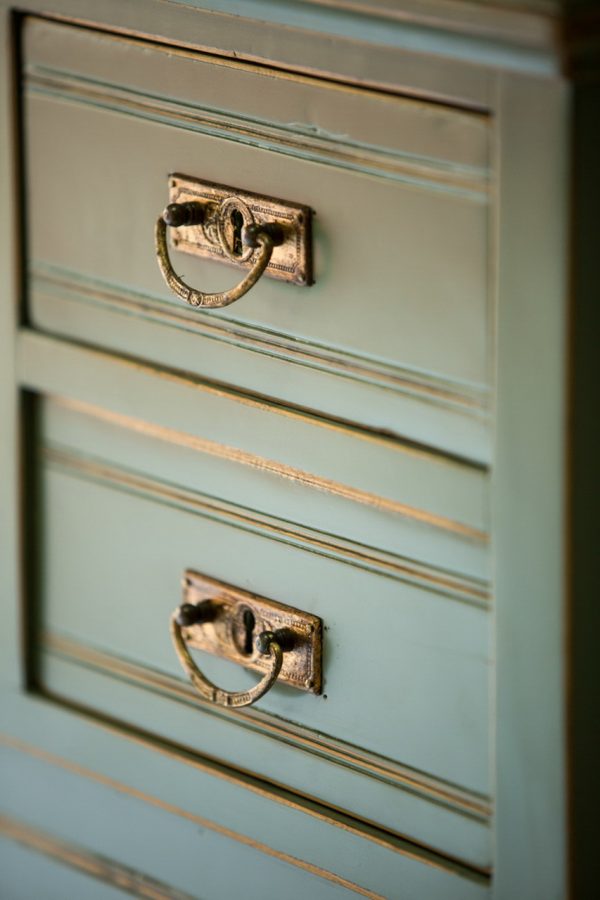 Συρταριέρα