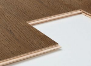 Ξύλινο δάπεδο προγυαλισμένο