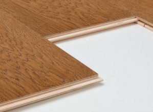 Ξύλινο δάπεδο προγυαλισμένο