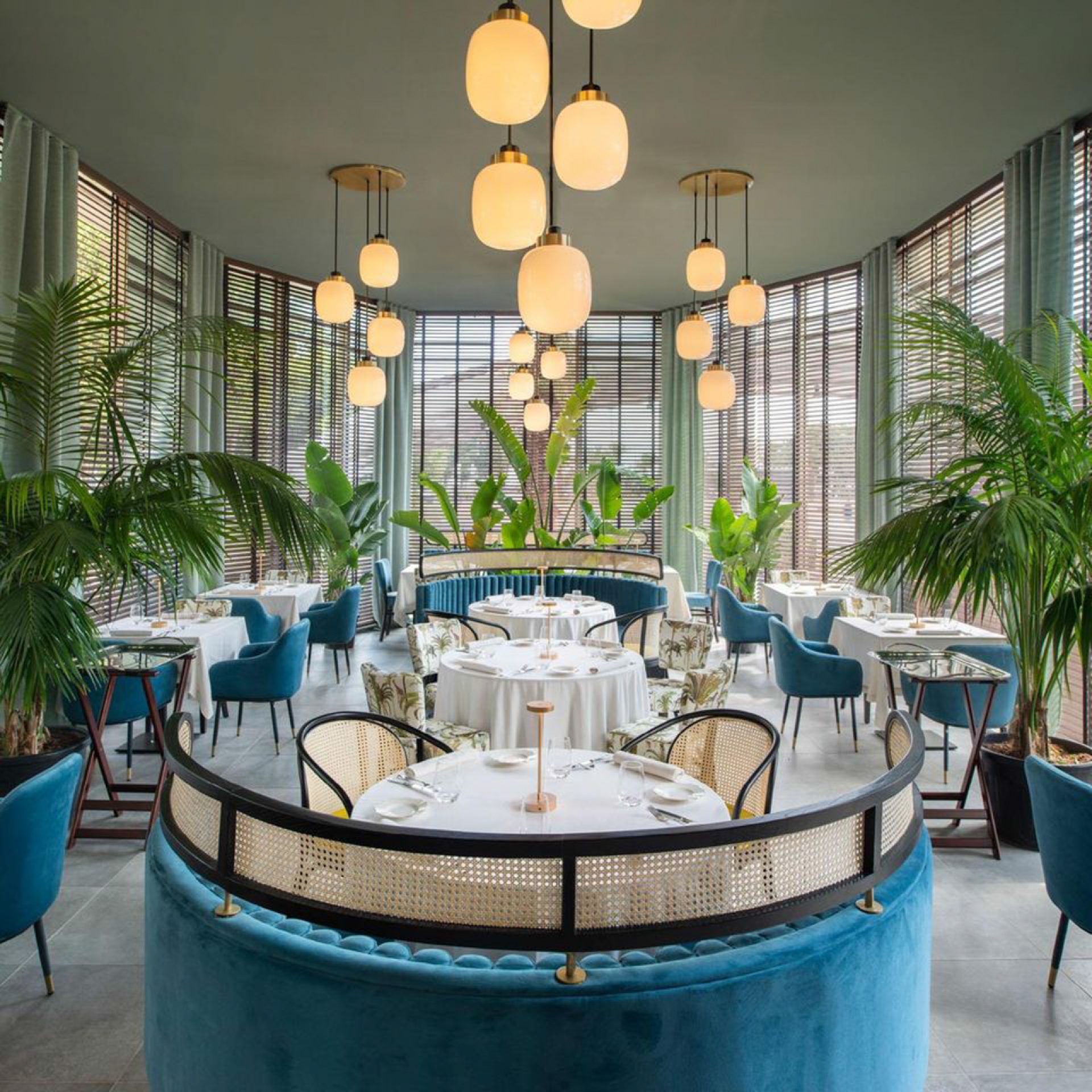 Έπιπλα εσωτερικού χώρου-εστιατόριο-ρεστοράν