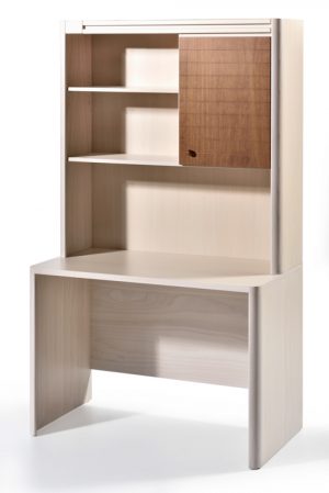 Παιδικό γραφείο με βιβλιοθήκη από Ξύλο οξιάς ΕΚΠΛΗΞΗ / by lattas