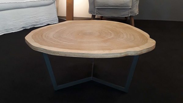 Τραπεζάκι σαλονιού kormos / by casa due