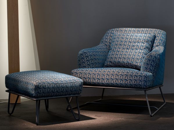 ΠΟΛΥΘΡΟΝΑ ΜΕ ΥΠΟΠΟΔΙΟ DONATELLA / BY CFW