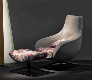 Πολυθρόνα με υποπόδιο elegand / by sasa due