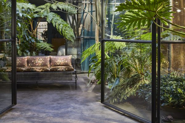 Έπιπλα Εξωτερικού Χώρου