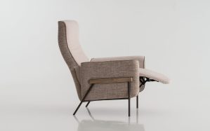 Πολυθρόνα σαλονιού με ύφασμα relax με ηλεκτρικό μηχανισμό ανάκλησης / by verfo lab /cfw