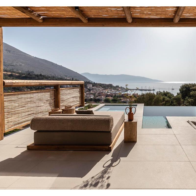 Ξαπλώστρες από τη συλλογή επίπλων Dolce Vita. Έπιπλα Set Sa για χαλάρωση με πολυτέλεια