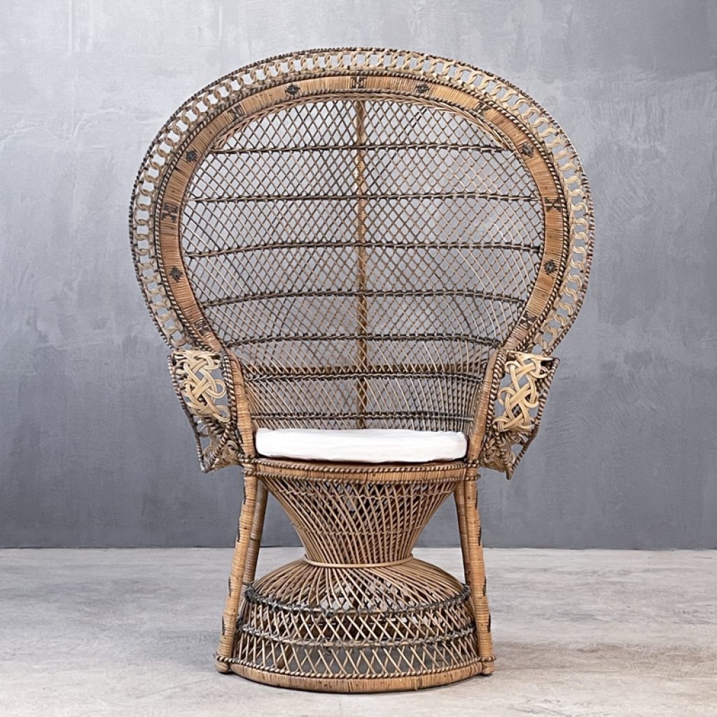 Πολυθρόνα Kanso peacock retro. Έπιπλα με βιώσιμα υλικά και Ινδονησιακή δεξιοτεχνία