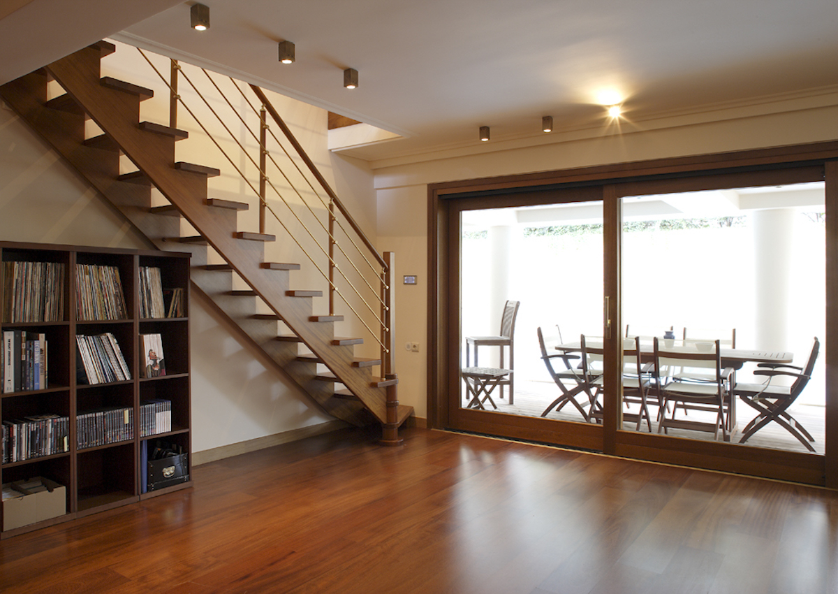 Σκάλα εσωτερικού χώρου interSCALA με ξύλινα πατήματα