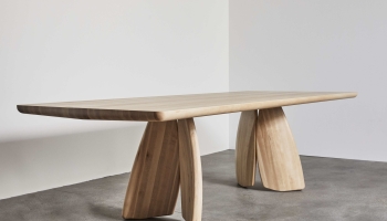 Salone del Mobile Milano 2022: Το αμερικάνικο ξύλο…στο τραπέζι